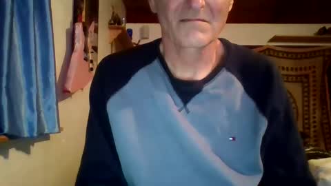 Snapshot of steviehard7 chatting on March 10, 2025, 4:38 am steviehard7 online show from March 10, 2025, 4:38 am