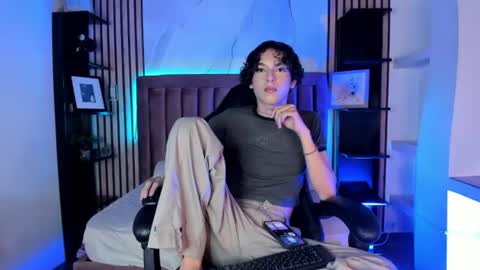 Sthepano  online show from June 12, 2026, 3:38 am