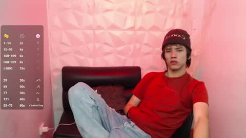 Snapshot of stich_23 chatting on May 9, 2026, 2:11 pm Stich online show from May 9, 2026, 2:11 pm