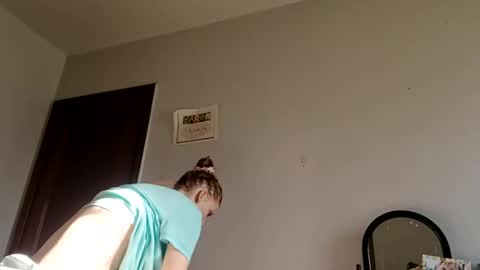 Snapshot of stickyredfunsize chatting on November 8, 2025, 2:17 pm stickyredfunsize online show from November 8, 2025, 2:17 pm