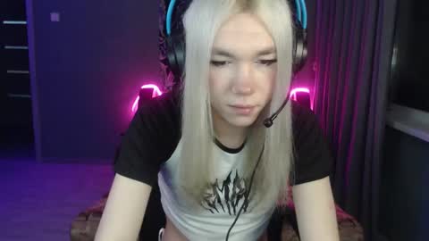 Snapshot of stiff_boys chatting on November 5, 2025, 7:58 pm Steve online show from November 5, 2025, 7:58 pm