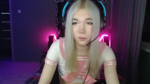 Snapshot of stiff_boys chatting on November 28, 2025, 6:54 pm Steve online show from November 28, 2025, 6:54 pm