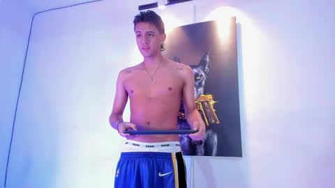 Snapshot of stiiveen_24cm chatting on November 28, 2025, 7:00 am Stiven brendan online show from November 28, 2025, 7:00 am