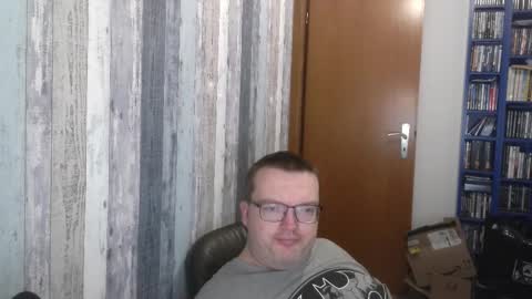 Oliver online show from September 15, 2025, 6:52 pm