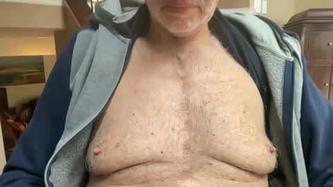 Snapshot of stillbad2 chatting on January 2, 2025, 5:18 pm Stillbad2 online show from January 2, 2025, 5:18 pm