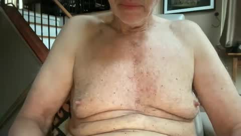 Snapshot of stillbad2 chatting on February 28, 2025, 10:50 pm Stillbad2 online show from February 28, 2025, 10:50 pm