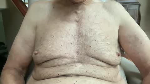 Snapshot of stillbad2 chatting on November 10, 2025, 6:18 pm Stillbad2 online show from November 10, 2025, 6:18 pm