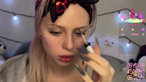 Snapshot of stillsweety chatting on March 20, 2026, 10:25 pm stillsweety online show from March 20, 2026, 10:25 pm