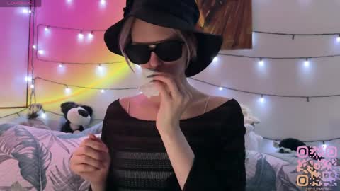 Snapshot of stillsweety chatting on March 27, 2026, 12:05 am stillsweety online show from March 27, 2026, 12:05 am