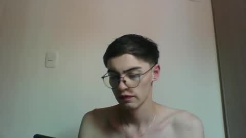 stiv_grant online show from September 18, 2025, 1:02 pm
