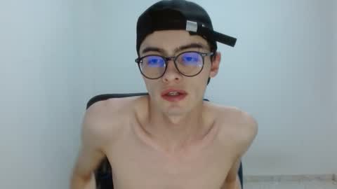stiv_grant online show from April 23, 2026, 11:07 pm