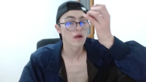 stiv_grant online show from April 30, 2026, 1:34 am