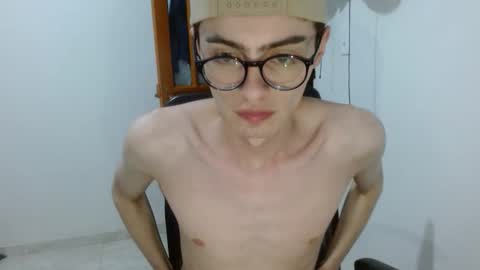 stiv_grant online show from May 3, 2026, 1:22 am