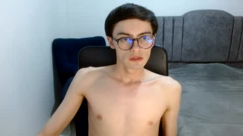Snapshot of stiv_grant chatting on July 2, 2026, 12:10 am stiv_grant online show from July 2, 2026, 12:10 am