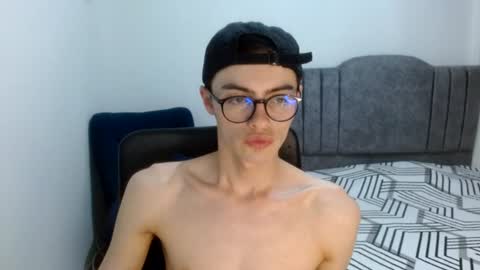 Snapshot of stiv_grant chatting on July 8, 2026, 11:58 am stiv_grant online show from July 8, 2026, 11:58 am