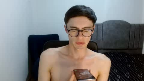 Snapshot of stiv_grant chatting on July 17, 2026, 11:06 am stiv_grant online show from July 17, 2026, 11:06 am