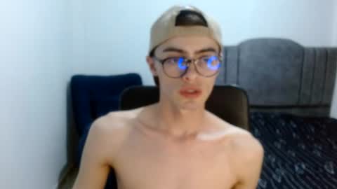 Snapshot of stiv_grant chatting on July 20, 2026, 12:25 am stiv_grant online show from July 20, 2026, 12:25 am