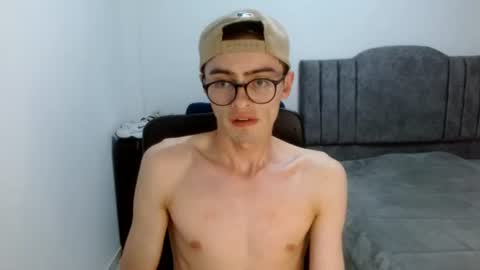 Snapshot of stiv_grant chatting on August 1, 2026, 11:03 pm stiv_grant online show from August 1, 2026, 11:03 pm
