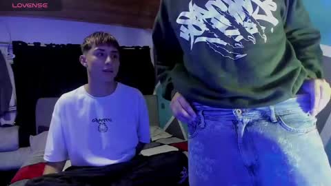 Snapshot of stiven_alex chatting on February 20, 2026, 3:58 am stiven and alex online show from February 20, 2026, 3:58 am