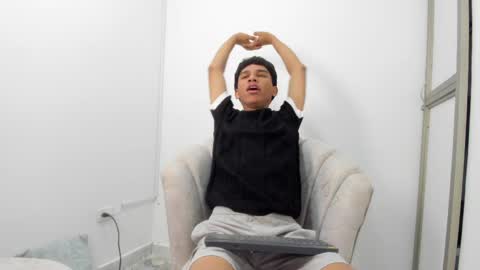 stiven_cum2 online show from June 7, 2026, 12:59 am