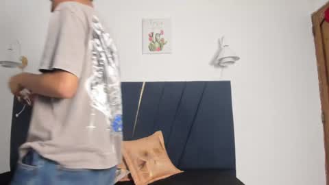 stiven_cum2 online show from June 18, 2026, 4:02 am