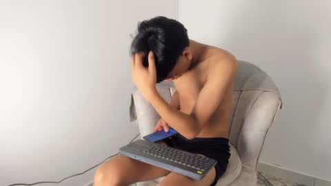 stiven_cum2 online show from June 27, 2026, 9:03 am