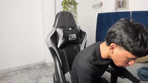 stiven_cum2 online show from June 28, 2026, 7:47 am