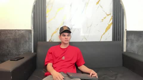 friends online show from January 11, 2026, 5:12 am