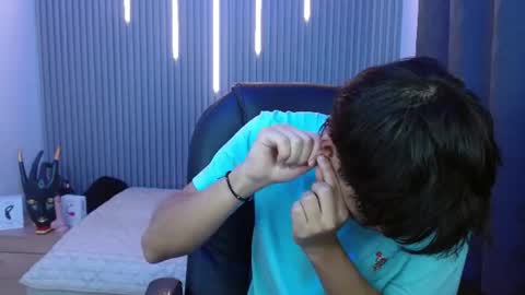 Snapshot of stiwentwink chatting on June 25, 2026, 2:54 pm Stiwen online show from June 25, 2026, 2:54 pm