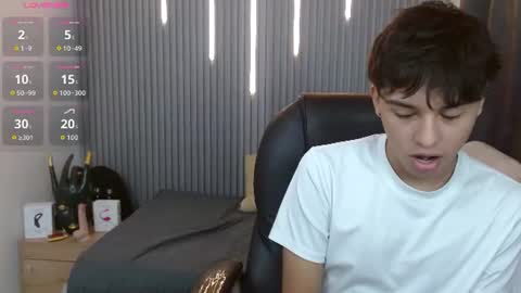 Snapshot of stiwentwink chatting on July 3, 2026, 1:17 pm Stiwen online show from July 3, 2026, 1:17 pm