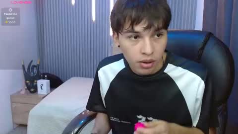Snapshot of stiwentwink chatting on July 15, 2026, 1:05 pm Stiwen online show from July 15, 2026, 1:05 pm