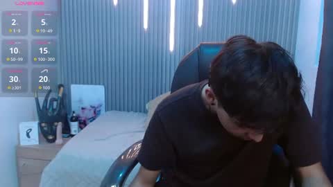 Snapshot of stiwentwink chatting on July 28, 2026, 7:39 pm Stiwen online show from July 28, 2026, 7:39 pm