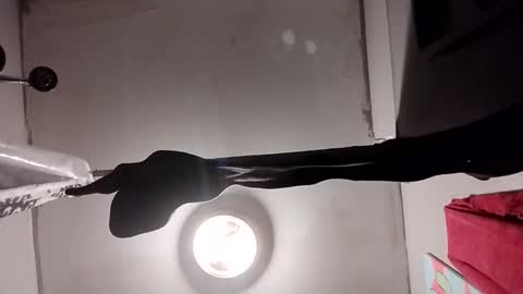 Snapshot of stokely571996 chatting on December 4, 2025, 11:41 am Oval2022 online show from December 4, 2025, 11:41 am