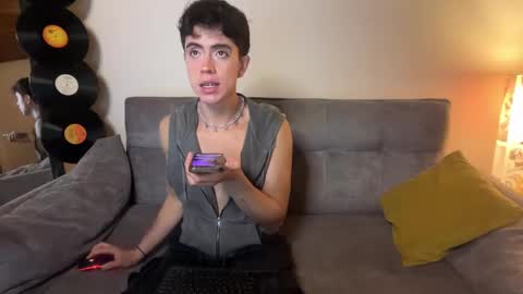 Stolas online show from February 12, 2026, 11:44 pm