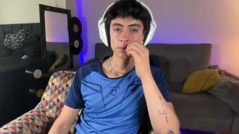 Stolas online show from March 12, 2026, 6:58 pm