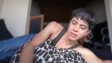 Stolas online show from March 13, 2026, 8:37 pm