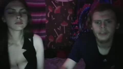 Snapshot of ston3rcouple6928 chatting on June 13, 2026, 4:32 am Stonercouple6928 online show from June 13, 2026, 4:32 am