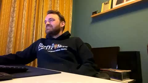 Snapshot of stonednboner chatting on December 15, 2024, 4:15 pm Stonerboner online show from December 15, 2024, 4:15 pm