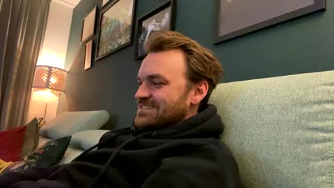 Snapshot of stonednboner chatting on January 15, 2025, 7:23 pm Stonerboner online show from January 15, 2025, 7:23 pm