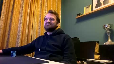 Snapshot of stonednboner chatting on February 1, 2025, 5:47 pm Stonerboner online show from February 1, 2025, 5:47 pm