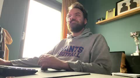 Snapshot of stonednboner chatting on February 9, 2025, 12:52 pm Stonerboner online show from February 9, 2025, 12:52 pm