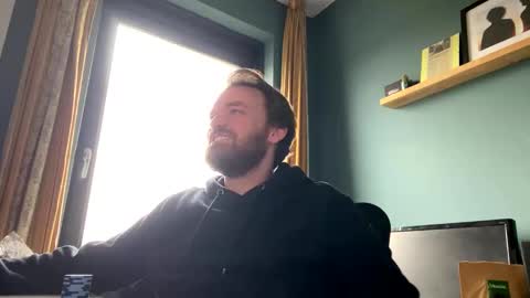 Snapshot of stonednboner chatting on February 12, 2025, 11:18 am Stonerboner online show from February 12, 2025, 11:18 am