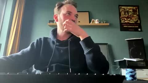 Snapshot of stonednboner chatting on November 1, 2025, 3:36 pm Stonerboner online show from November 1, 2025, 3:36 pm