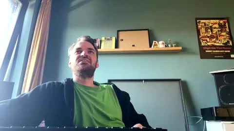 Snapshot of stonednboner chatting on November 7, 2025, 2:28 pm Stonerboner online show from November 7, 2025, 2:28 pm