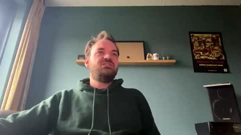 Snapshot of stonednboner chatting on December 23, 2025, 10:35 am Stonerboner online show from December 23, 2025, 10:35 am