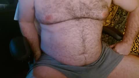 Snapshot of stonerbear42 chatting on February 16, 2025, 10:43 am Stonerbear42 online show from February 16, 2025, 10:43 am