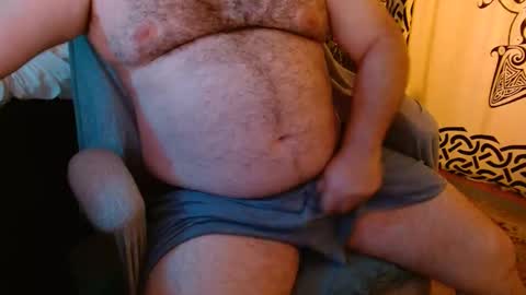 Snapshot of stonerbear42 chatting on October 8, 2025, 9:07 am Stonerbear42 online show from October 8, 2025, 9:07 am