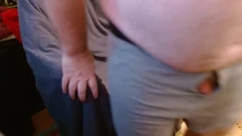 Snapshot of stonerbear42 chatting on October 22, 2025, 10:37 am Stonerbear42 online show from October 22, 2025, 10:37 am