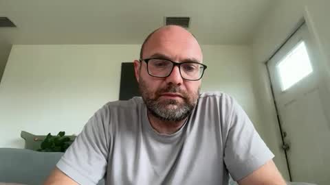 stoney8inches online show from May 3, 2026, 4:13 pm