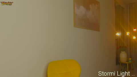 Snapshot of stormi_light chatting on May 17, 2026, 7:32 pm Stormi online show from May 17, 2026, 7:32 pm